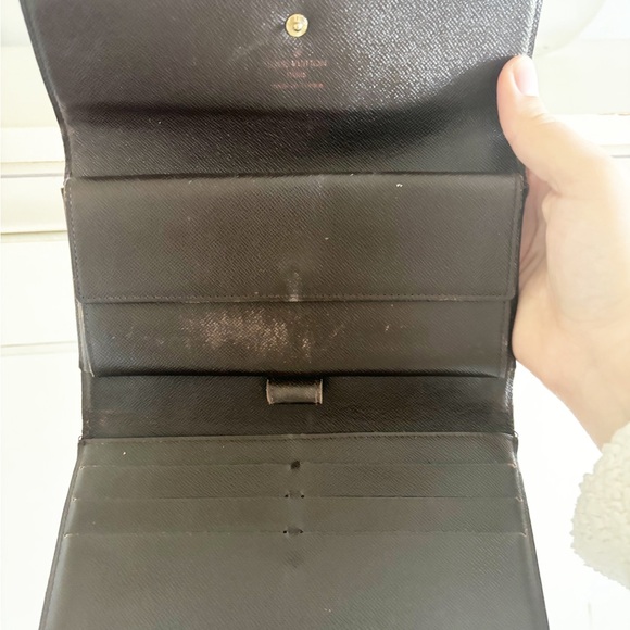 Vintage Louis Vuitton Wallet - Picture 5 of 10